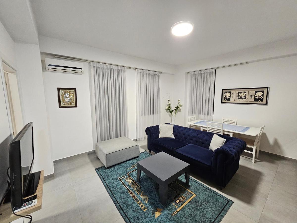 Daily Apartment In Center Tirana Exterior foto